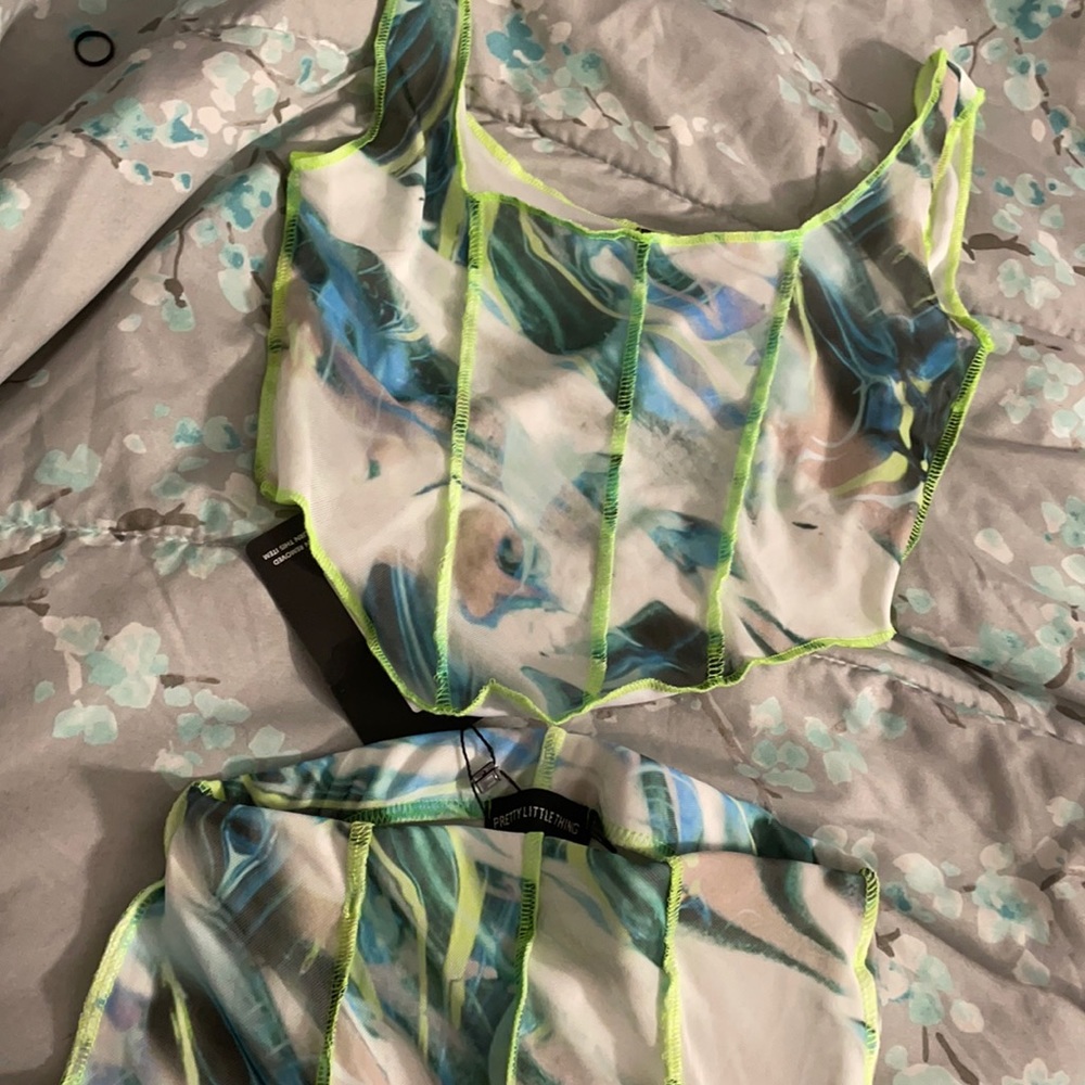 Pretty little things set
